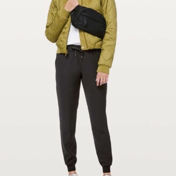 Lululemon On the Fly Pant Woven 28" Joggers Track Pants Women's Size 2 - Picture 2 of 9